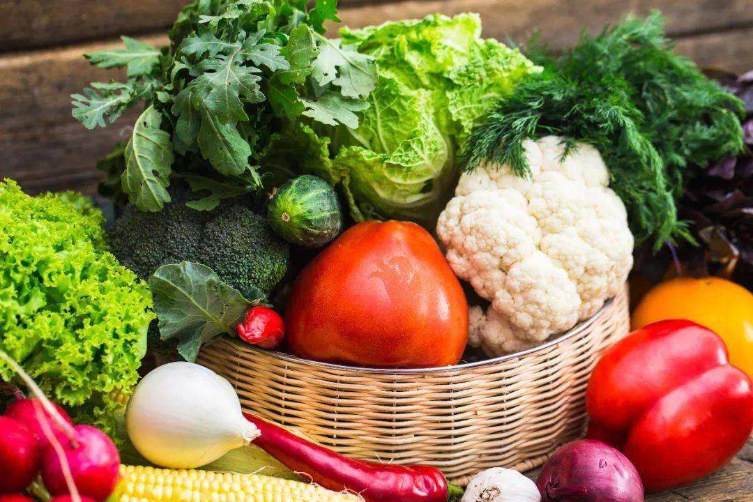 冬日餐桌上的绿意：蔬菜的选择与魅力第1张-醋盆生活网