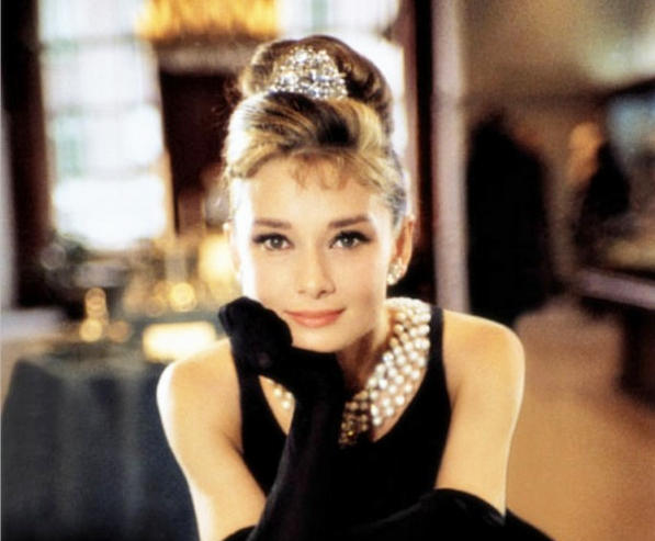 从奢华到时尚,看潮宏基AKOYA珍珠诠释美的传