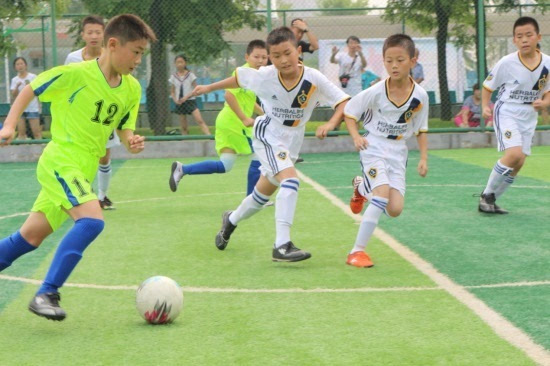 阳光体育2016年通州区中小学生足球赛拉开帷