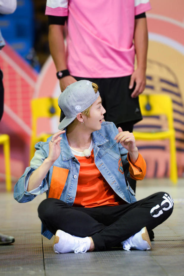 鹿晗再次放飞自我大胆自黑：我是DJ刘壮实！(图5)