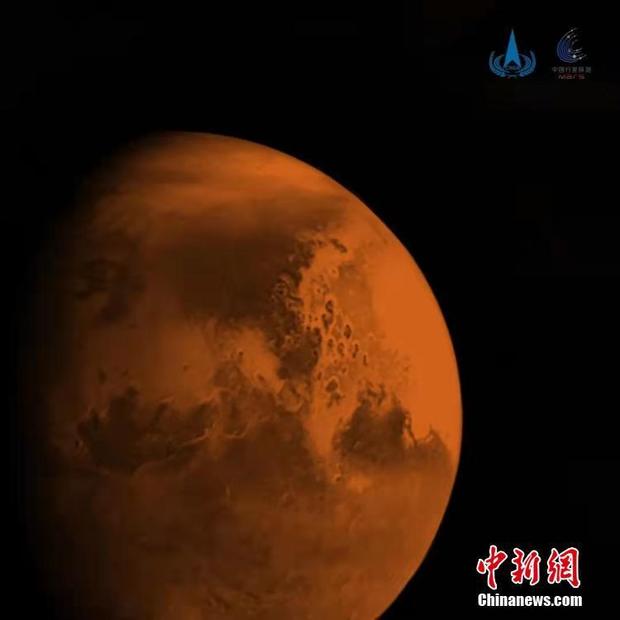 天问一号拍摄首幅火星图像着色效果图。