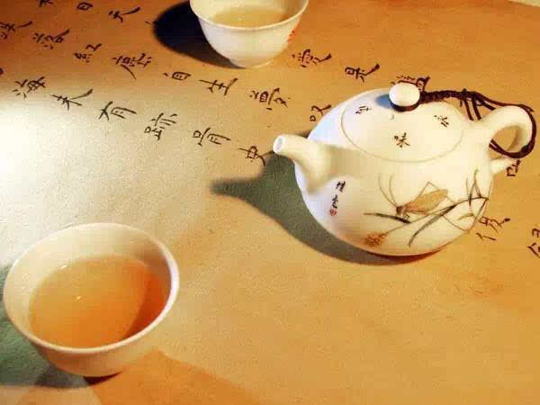 喝茶吧,为自己留一盏茶的时光,做一个懂生活的人.