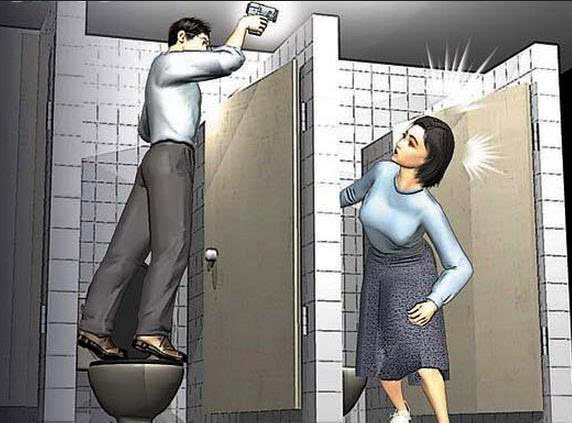 一男子偷窥女厕所被抓,面无愧色,淡定地称自己有"听女生上厕所小便的
