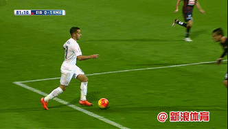 动图-卢卡斯突入禁区造点 c罗主罚命中