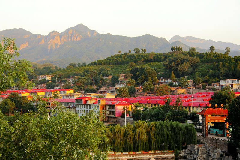 邢台前南峪村:绿树村边合,青山郭外斜