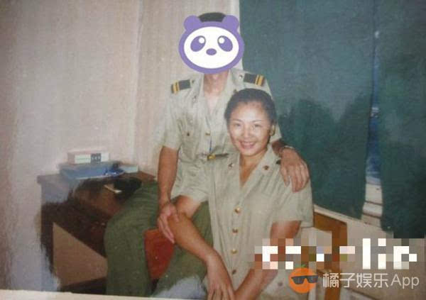 婴儿肥 脸黑黑 20年前当兵时刘涛竟然长这样…