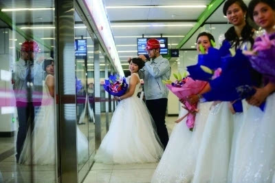 地铁婚纱照_广州地铁