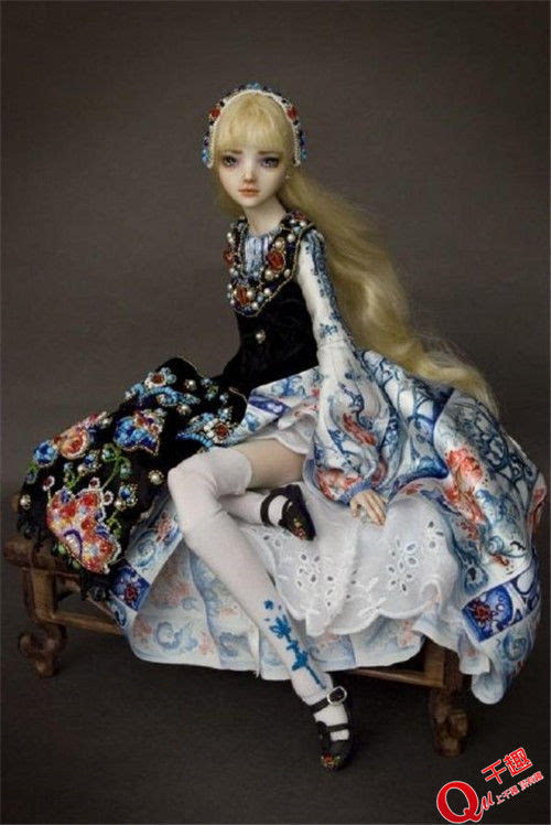 俄罗斯一个妹纸把娃娃做到了极致…看完只剩惊叹了!