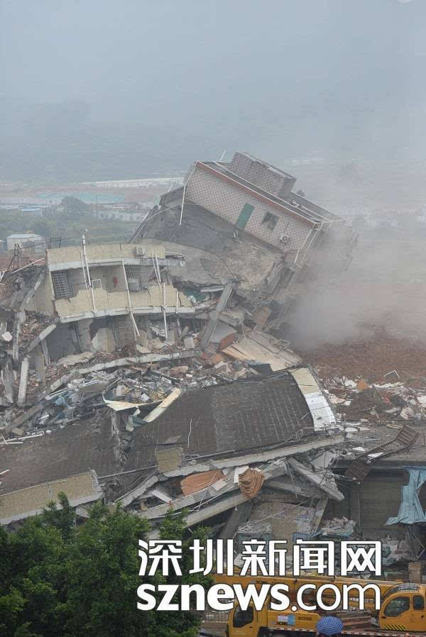 深圳山体滑坡埋10万平土地 59人失联