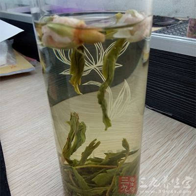 喉咙痛怎么办有最好即简单好得快（喉咙痛吃什么药最见效）-85模板网