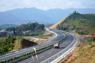 昌宁高速公路正式通车运营