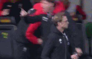 克洛普放拳皇大招 绝杀后眼镜都砸了 gif_手机