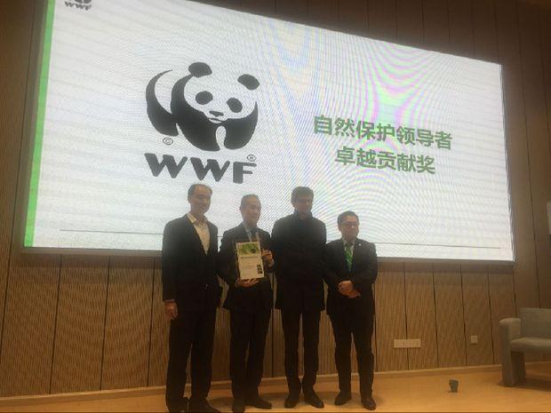 王石获WWF自然保护领导者卓越贡献奖