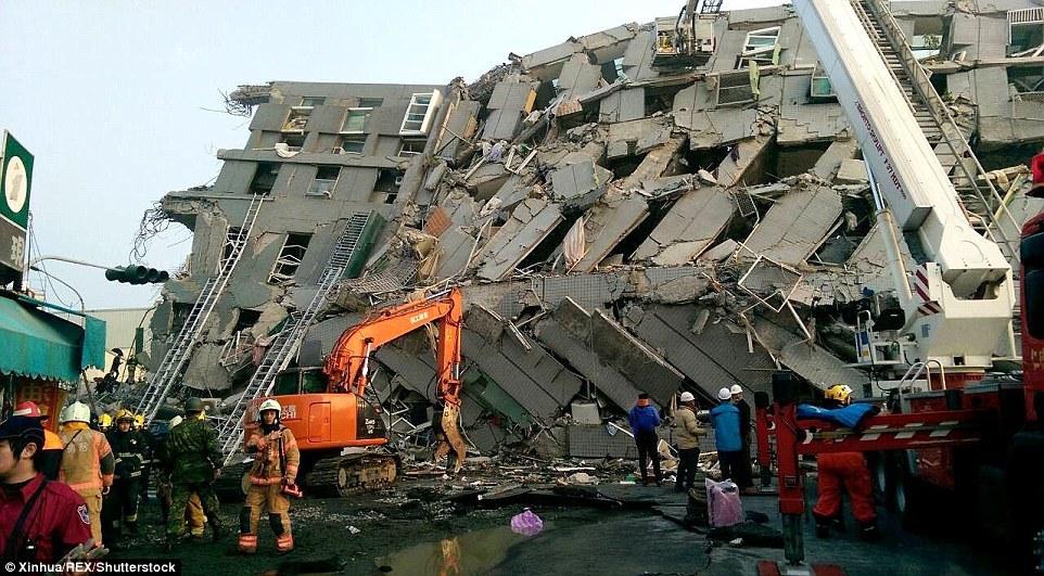 台湾地震中16层高楼倒塌 建筑公司已经不复存