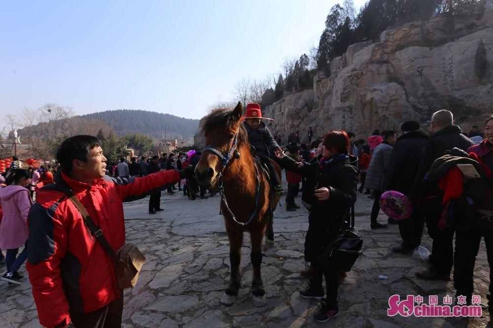 大年初一:"梁山好汉过大年"祈福庙会引爆梁山旅游