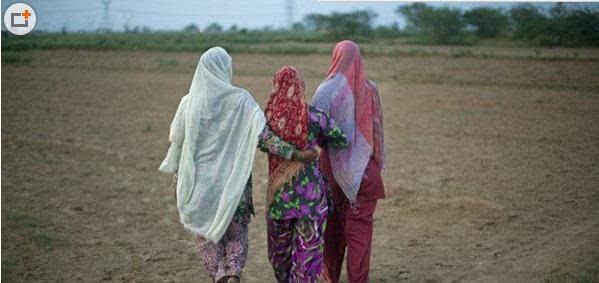 室外上厕所:印度乡村妇女每天的挑战(组图)