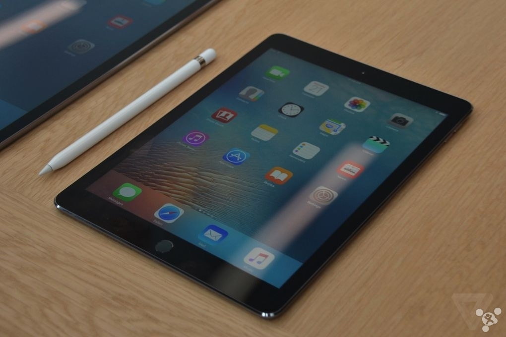 9.7英寸iPad Pro上手:迷你版本更显实用?
