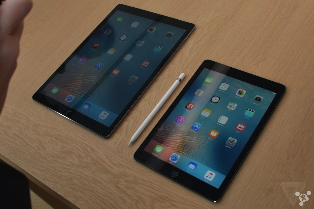 9.7英寸iPad Pro上手:迷你版本更显实用? - 微信