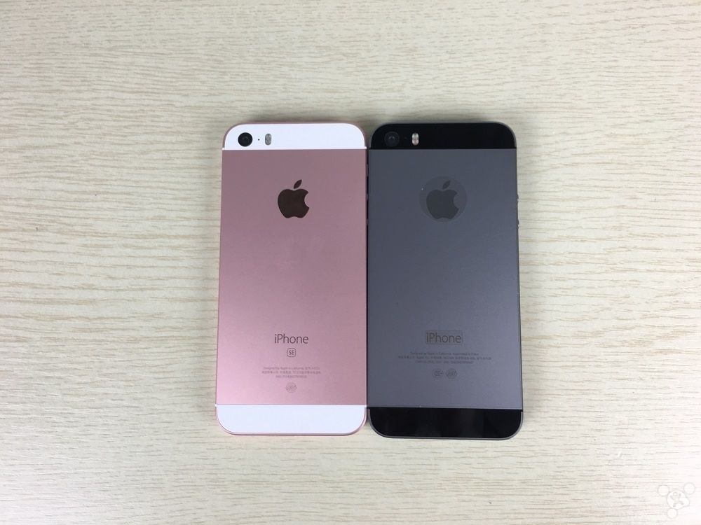 威锋网iphonese评测穿5s外套的iphone6s