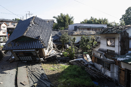 2016年4月14日,日本熊本县发生强烈地震,到21日已过去了一个星期.