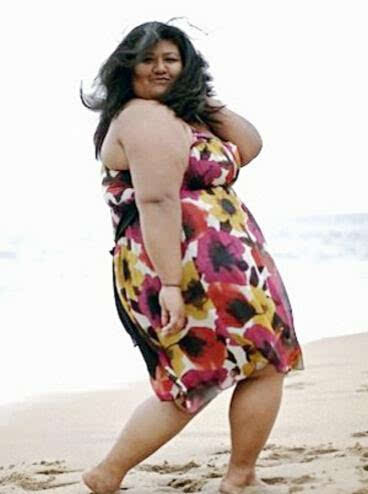 valerie sagun:我就是最柔软的胖妞85公斤的她成为了泳衣品牌的代言人