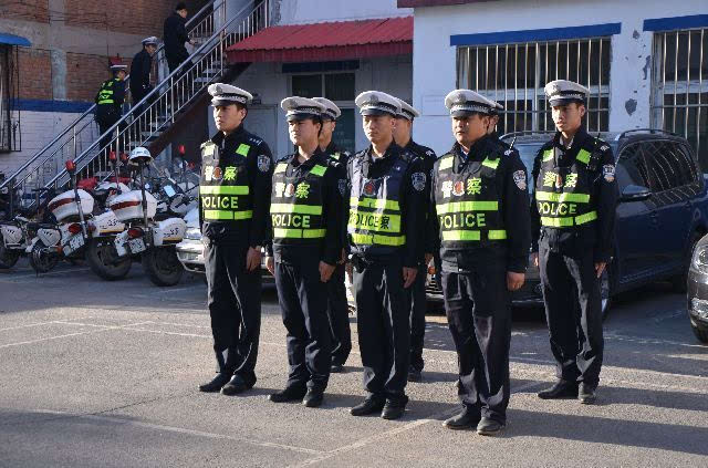 又是一年春训时,邯郸交警二大队展开集训