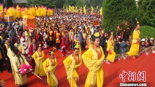 山西万荣后土祠祭祀延续千年 现帝王祭祀景象