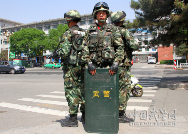 为提高部队快速反应能力,确保部队时刻保持"箭在弦上,引而待发"高度