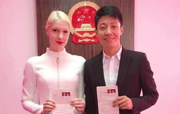 撒贝宁被曝今日与洋媳妇大婚 婚礼周围不让进