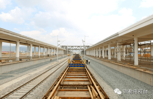 弥勒高铁站轨线7月建成,春节可坐高铁到北京!