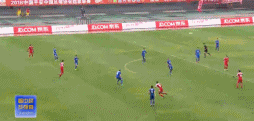 第30分钟,金承大的直塞被邓小飞没收.