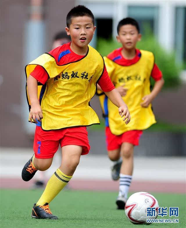 美媒关注中国足球市场崛起:下决心成为足球强