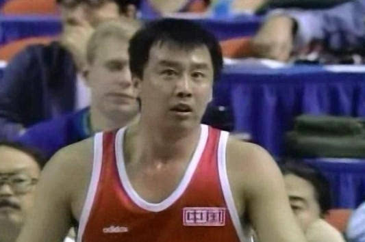 奥运群英汇:92年第一后卫吴庆龙 曾11分钟轰20分(1)
