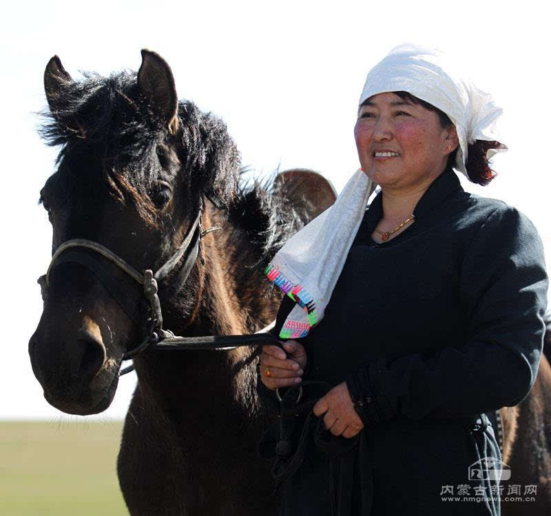 蒙古牧民人口_蒙古牧民生活图片