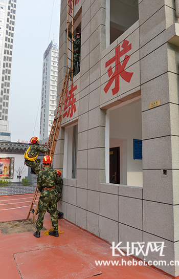 河北政府专职消防队改革现场会在邯郸市召开