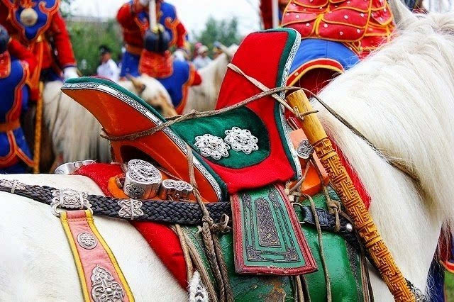 [美图]细节中蕴含美的民族文化 精致的蒙古马鞍