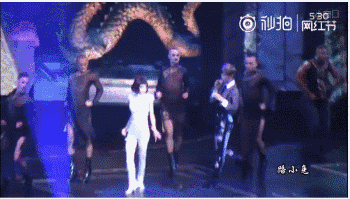 蔡依林邀李宇春同台表演,俩人竟然莫名配一脸!