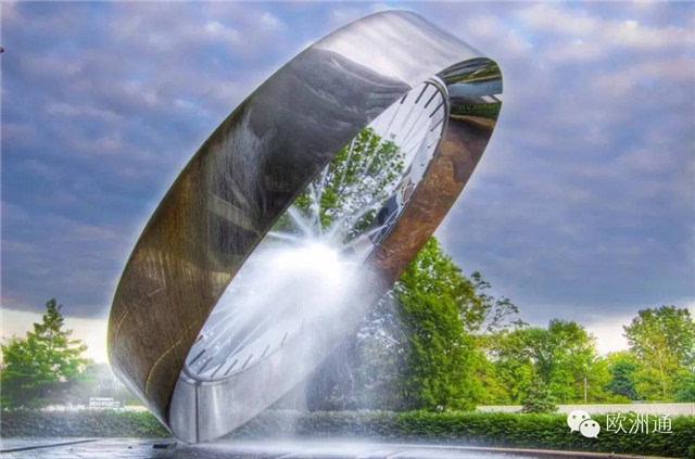 全世界最具创意的喷泉:水滴的艺术之美