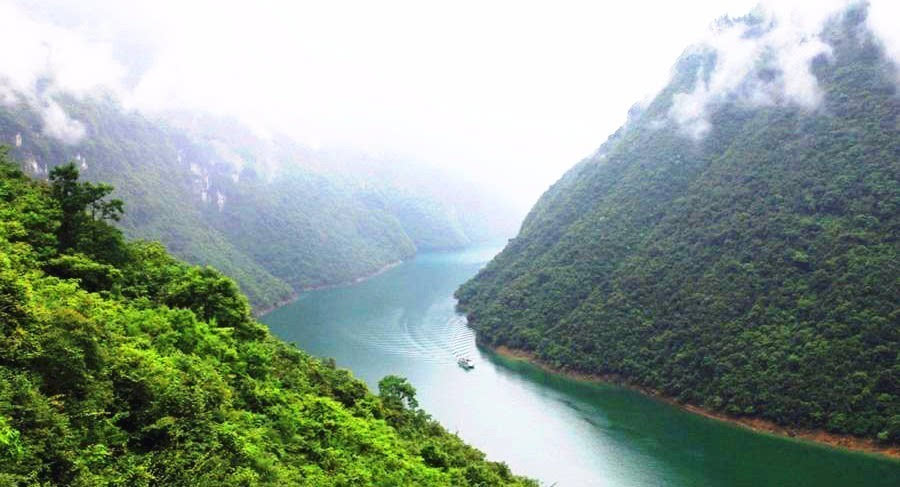 道真最大河流,发源于绥阳县大娄山脉东麓枧坝乡,流域面积7360余平方