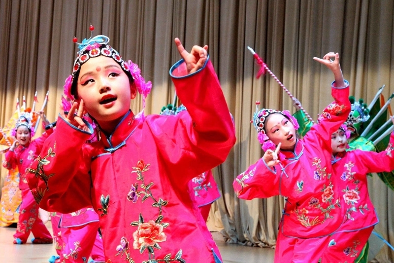 威海经区举行2016年六一国际儿童节庆祝大会