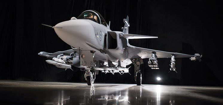 瑞典推最新型"鹰狮-e战机 与"台风,f-35等机型同台竞争