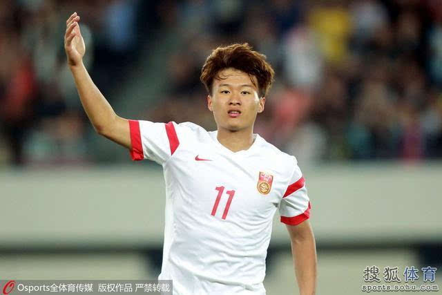 他是中国皇马第一人 踢球像C罗 张玉宁未来国