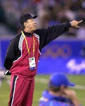 他被称为中国女足的教父,把铿锵玫瑰带到历