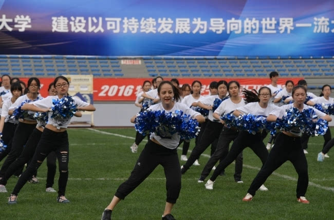 中国大学生校园足球联赛总决赛同济开战