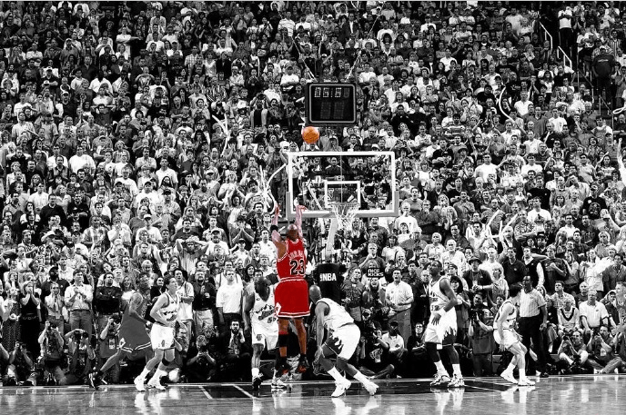 在18年前的今天,篮球之神迈克尔-乔丹迎来了自己最精彩的一投,帮助