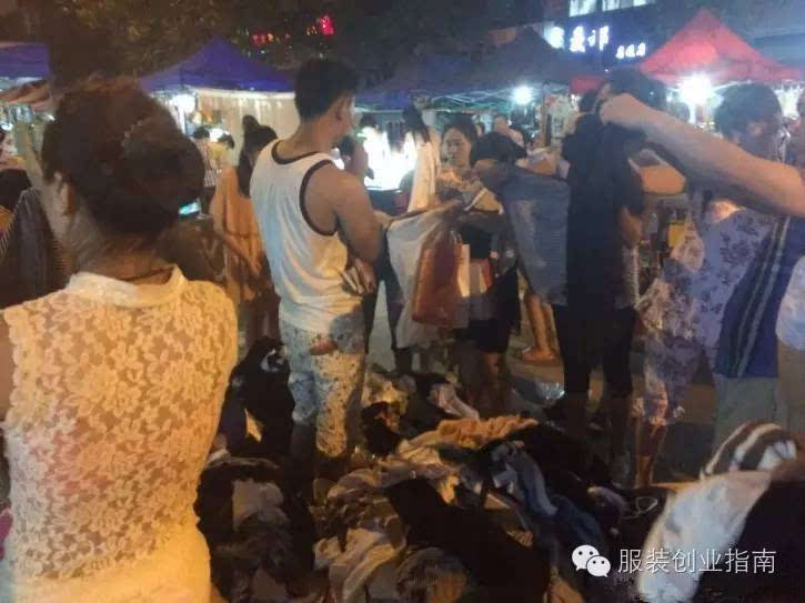 夜市摆地摊服装甩货模式详解