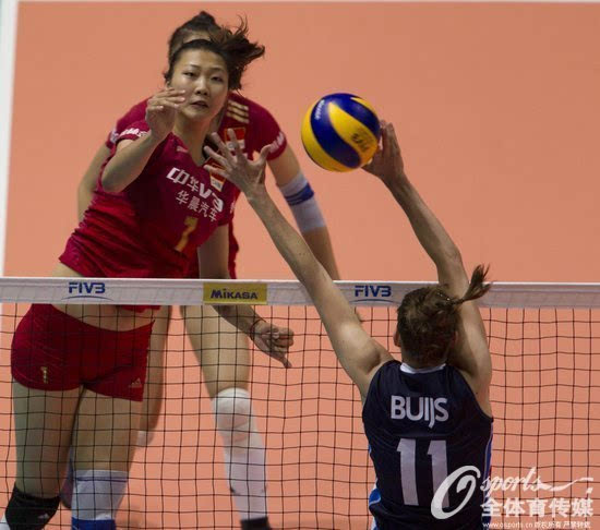 大奖赛-中国女排3-0力克荷兰夺7连胜 提前2轮进总决赛