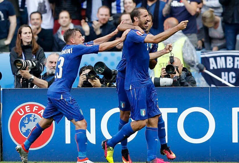 级欧洲杯-基耶利尼佩莱建功,意大利2-0西班牙晋