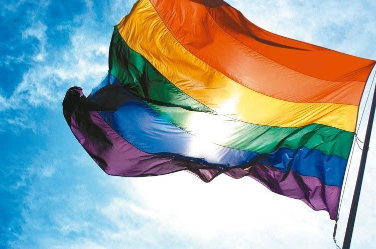 在中国,谁为 lgbt 人群带来支持和归属?我们和6位公益