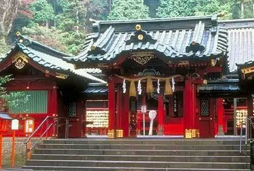 文化| 带你走进日本十大神社(明治,东照宫.